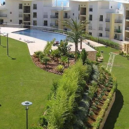 Bright With Sea View In - 62 M², Pool * Albufeira